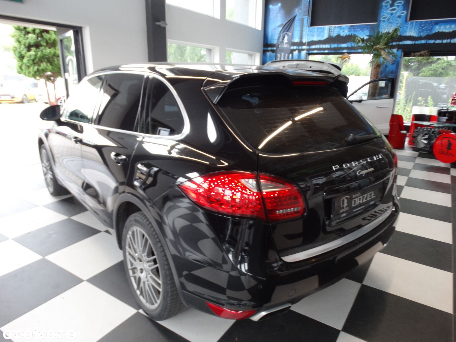 Porsche Cayenne - 5