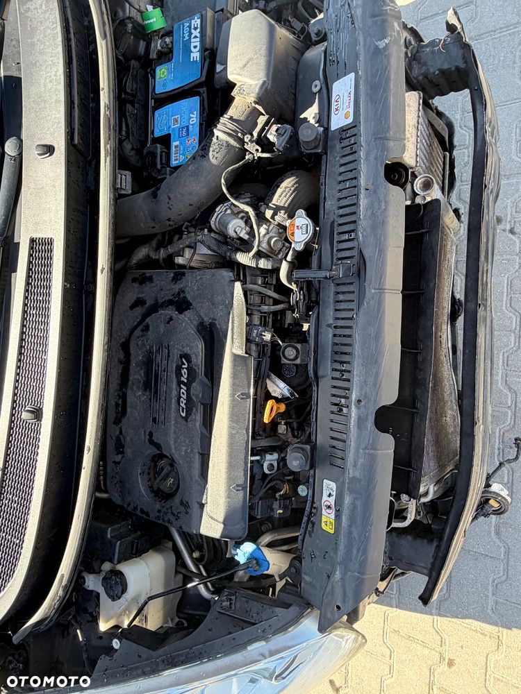 Kia Venga 1.6 CRDi 128 Business Line - 11