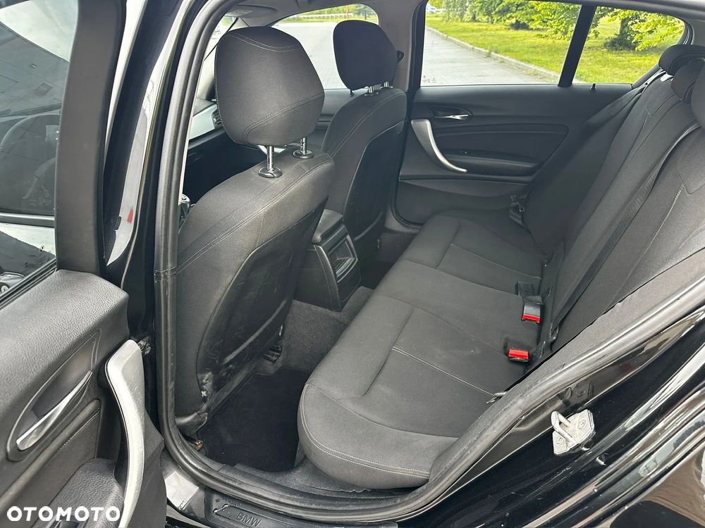 BMW Seria 1 116d EfficientDynamics Sport Line - 23