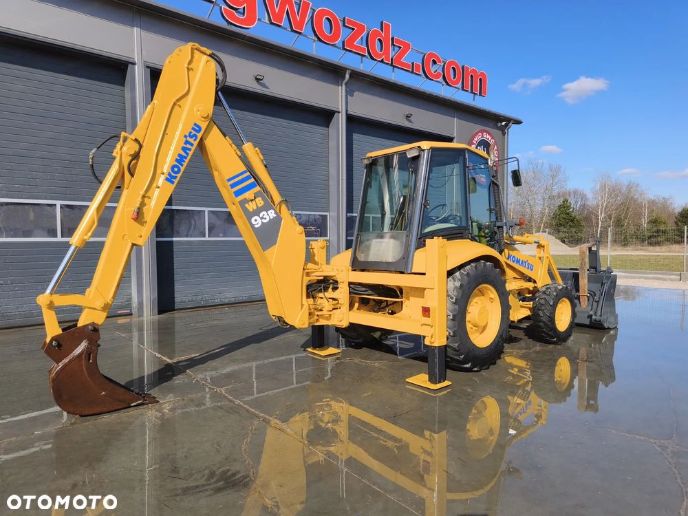 Komatsu WB93R-2 - 3