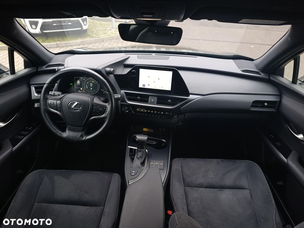 Lexus UX 250h GPF Business 2WD - 26