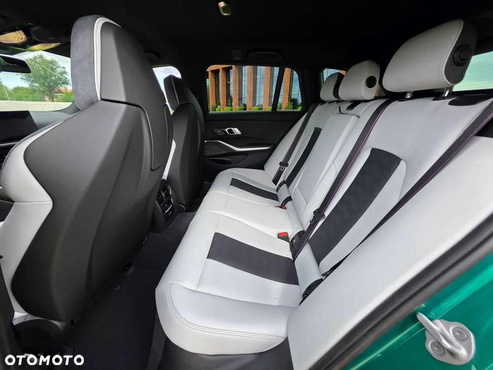 BMW M3 Competition xDrive sport - 16