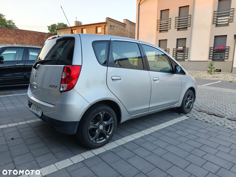 Mitsubishi Colt 1.3 Invite Edition Gold - 15