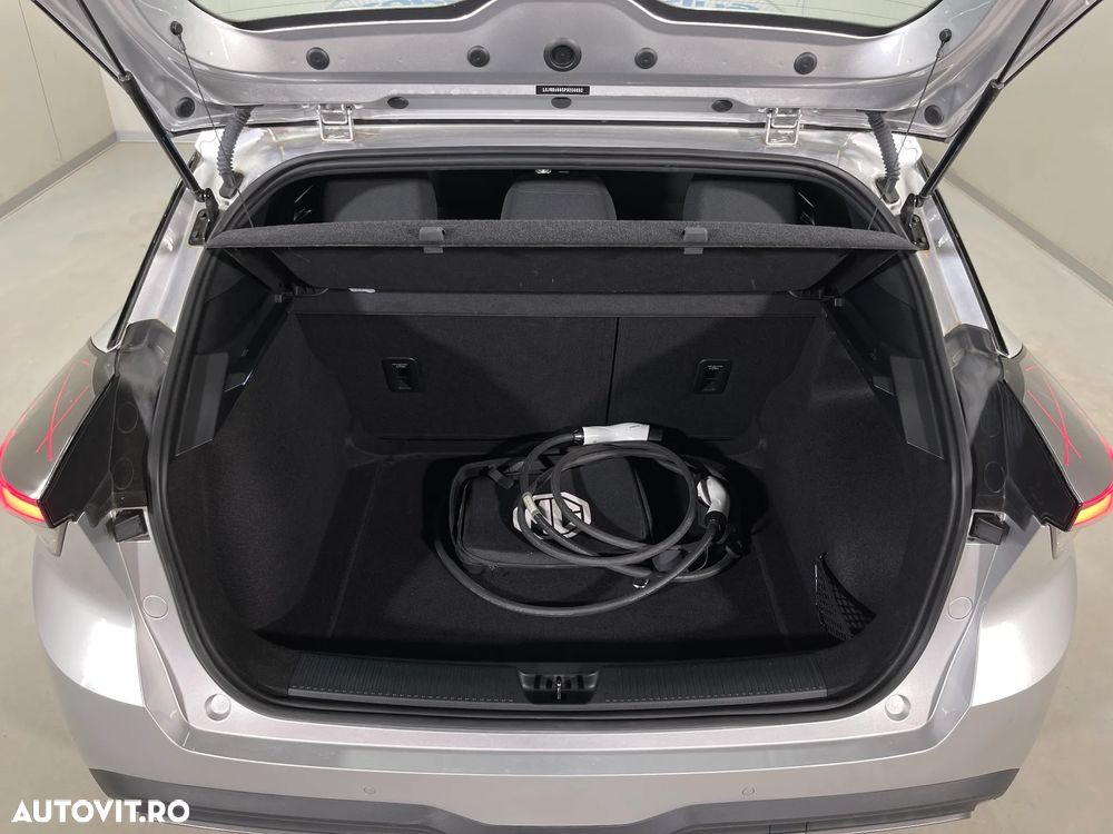 MG MG4 4 Standard - 13