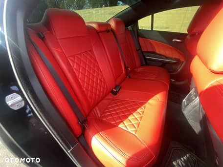 Dodge Charger 6.4 Scat Pack - 29