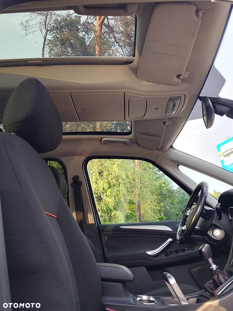 Ford Galaxy 2.0 TDCi Ghia - 15