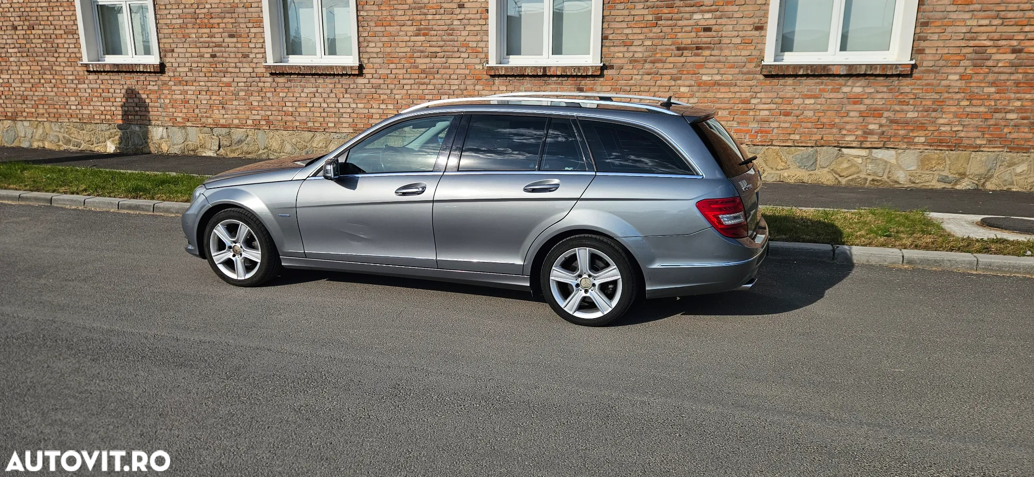 Mercedes-Benz C 250 T CDI DPF (BlueEFFICIENCY) 7G-TRONIC - 3