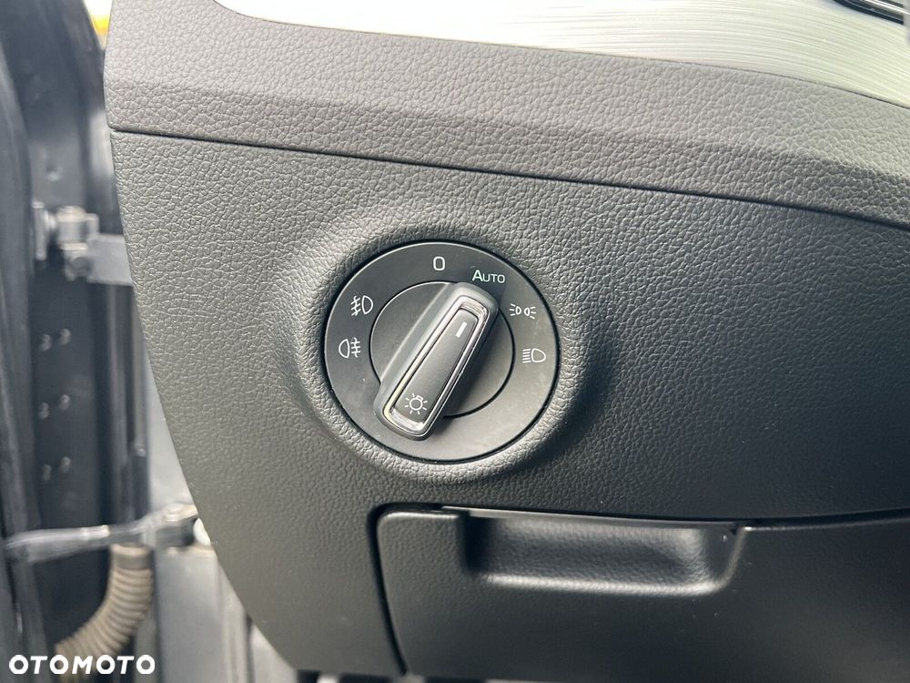 Skoda Superb 1.5 TSI Ambition DSG - 11