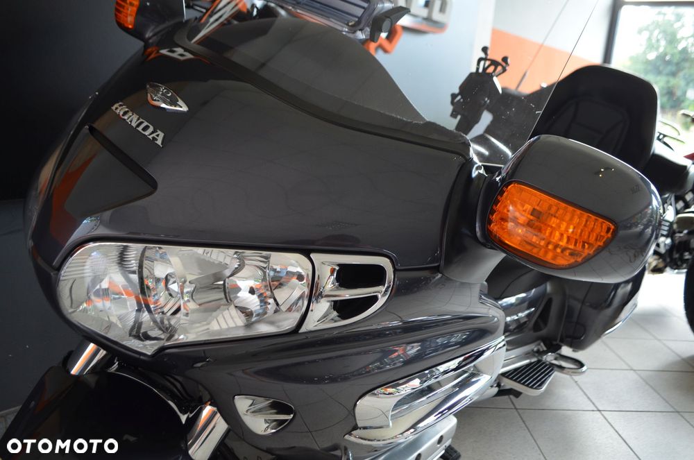 Honda GL - 23