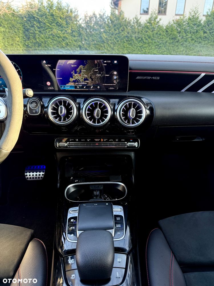 Mercedes-Benz CLA AMG 45 4-Matic - 27