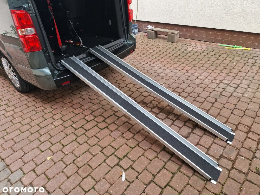 Peugeot Traveller 2.0 BlueHDi Long Business EAT8 - 21