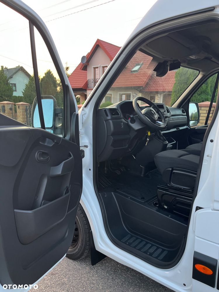 Renault Master - 18