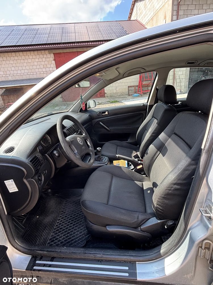 Volkswagen Passat - 9