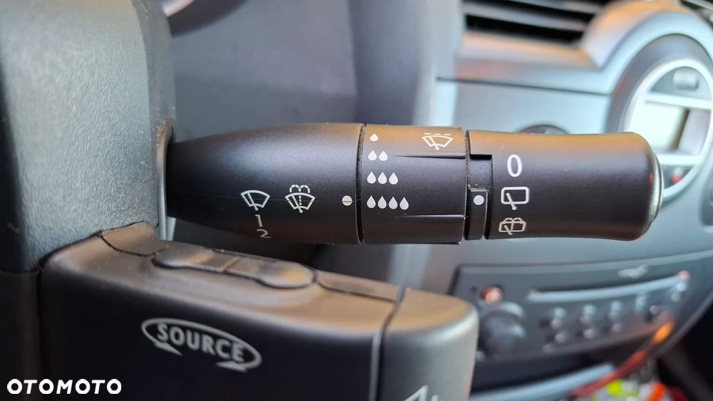 Renault Megane 1.9 dCi Expression - 8