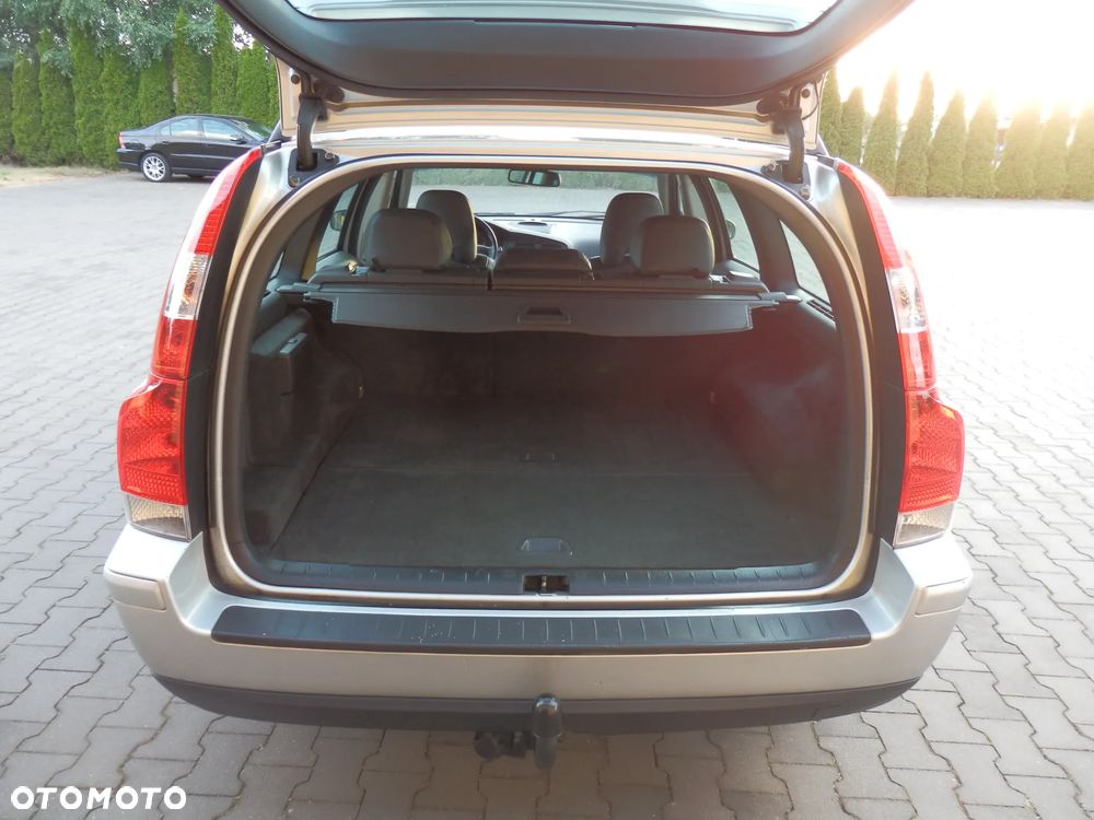 Volvo V70 2.4 Comfort - 5