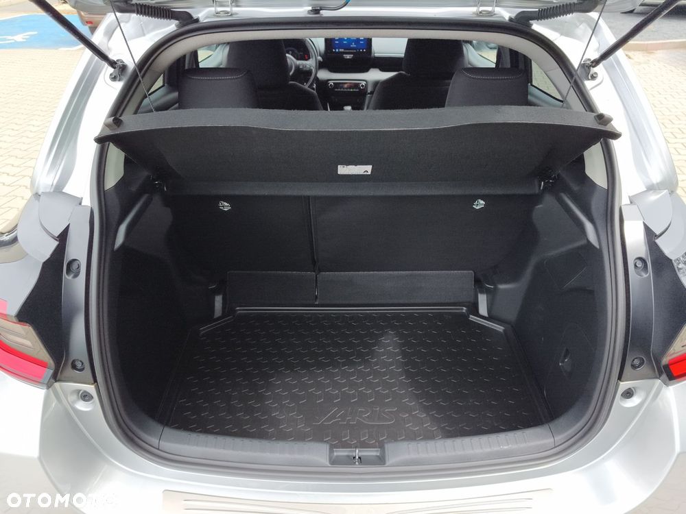 Toyota Yaris Hybrid 1.5 Style - 14