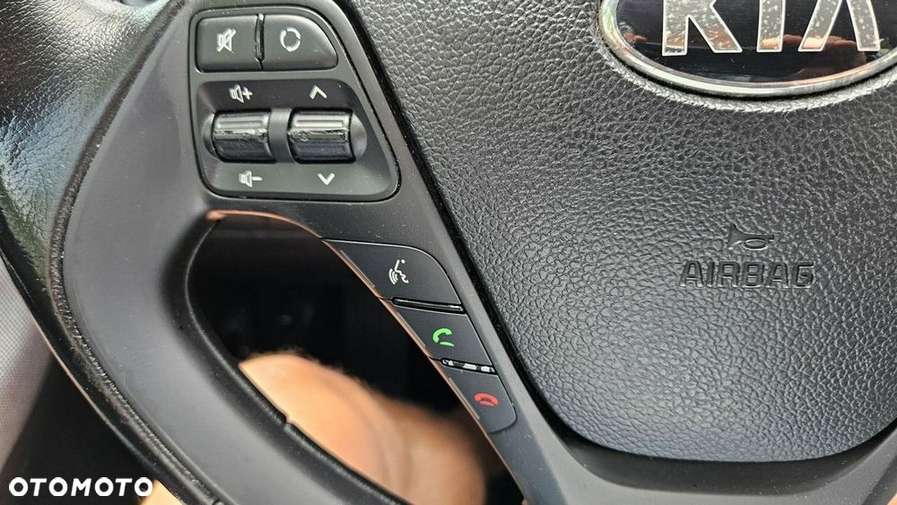 Kia Ceed 1.6 CRDi 128 Dream Team Edition - 32
