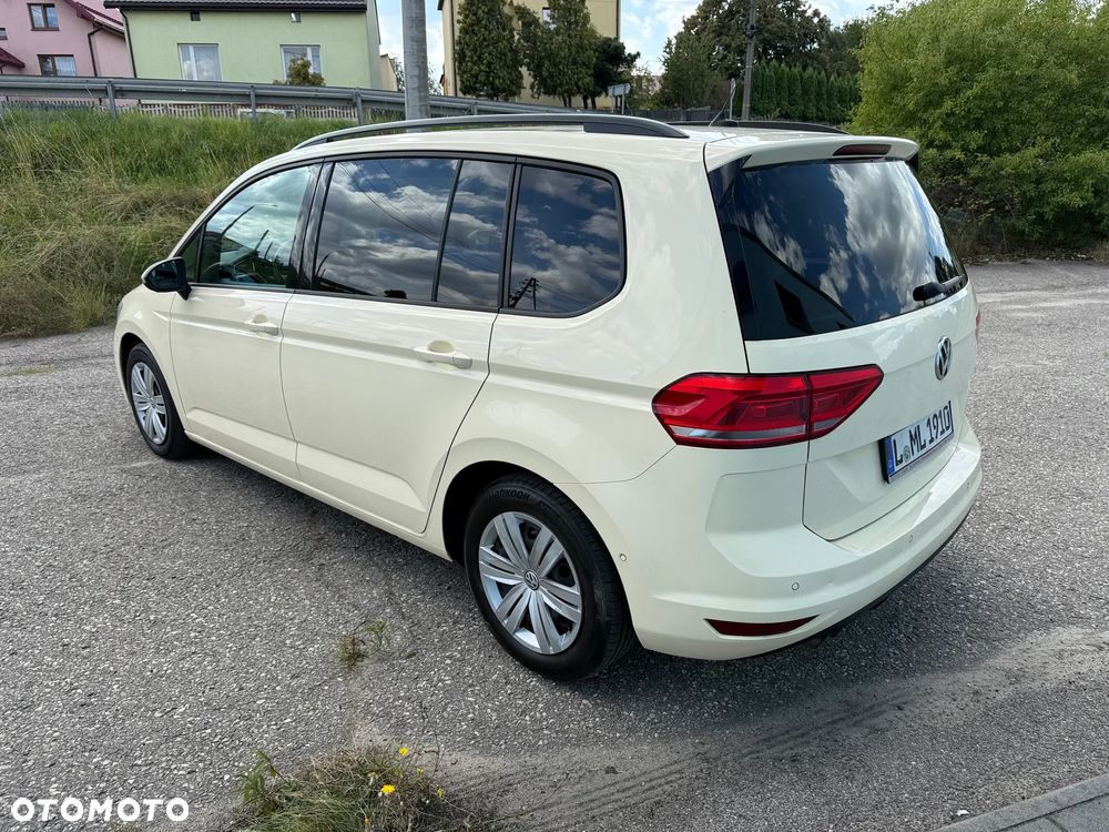 Volkswagen Touran 2.0 TDI BMT Comfortline Plus DSG - 23