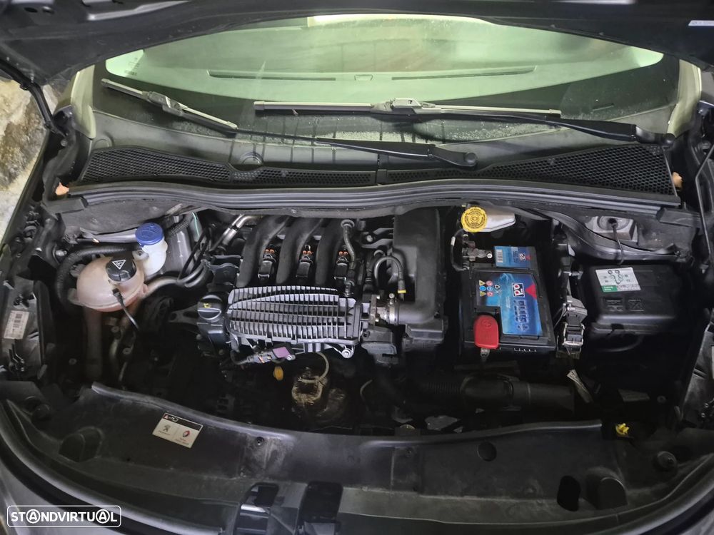 Peugeot 2008 1.2 PureTech Allure - 7