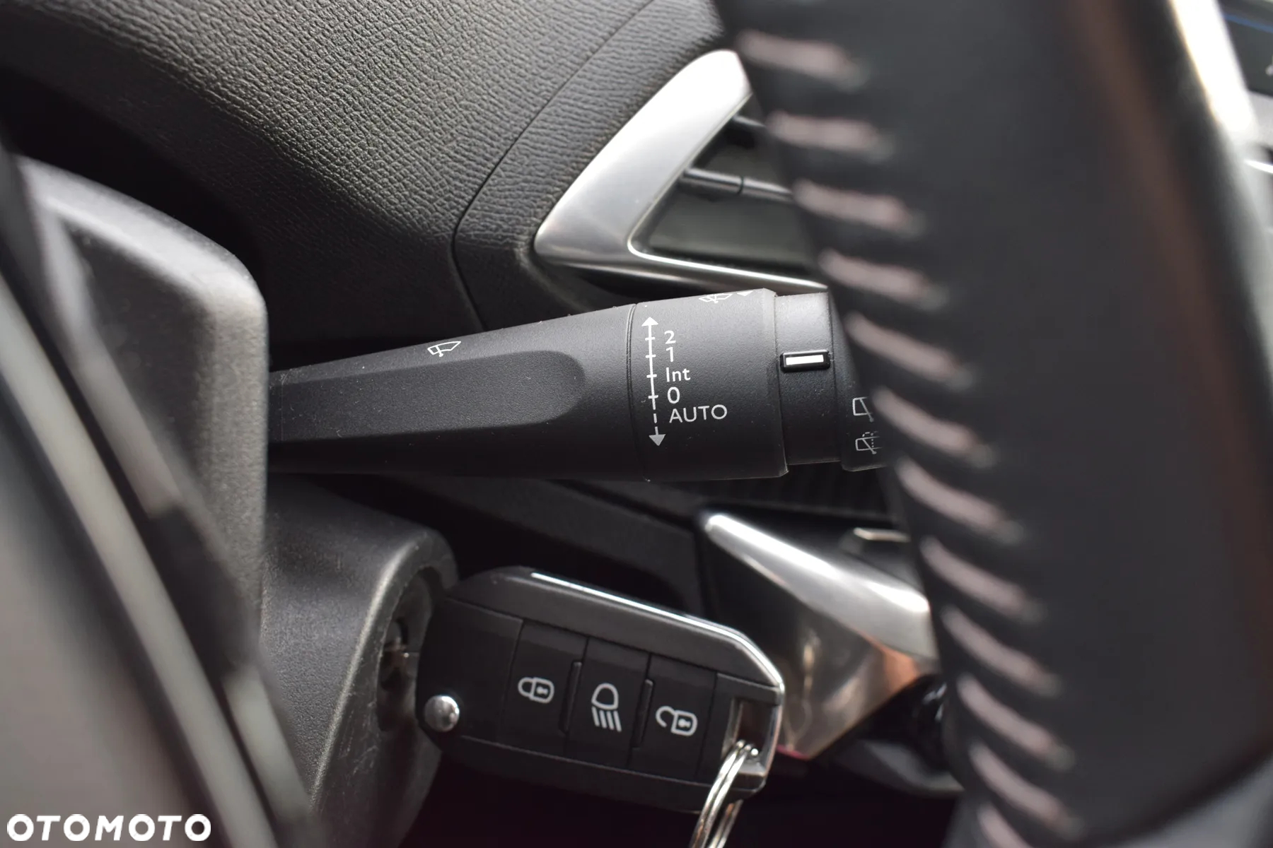 Peugeot 3008 1.2 PureTech Allure Pack S&S - 23