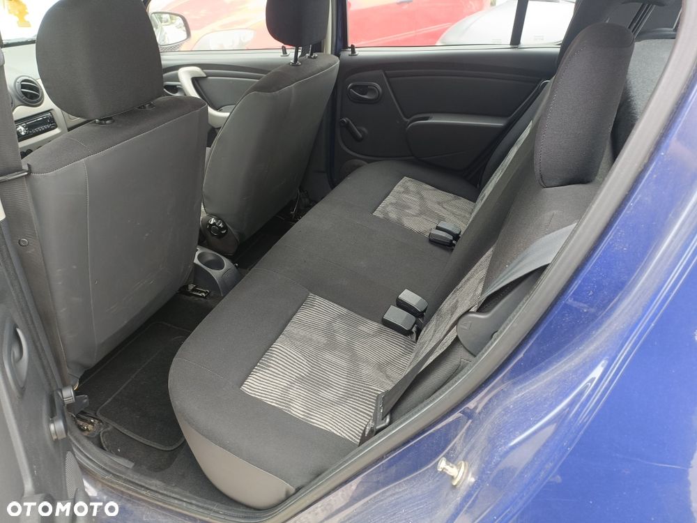 Dacia Sandero - 6