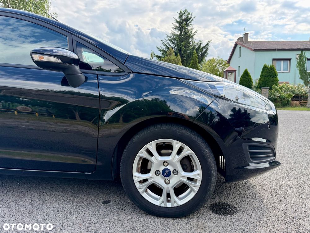 Ford Fiesta 1.25 Celebration - 9
