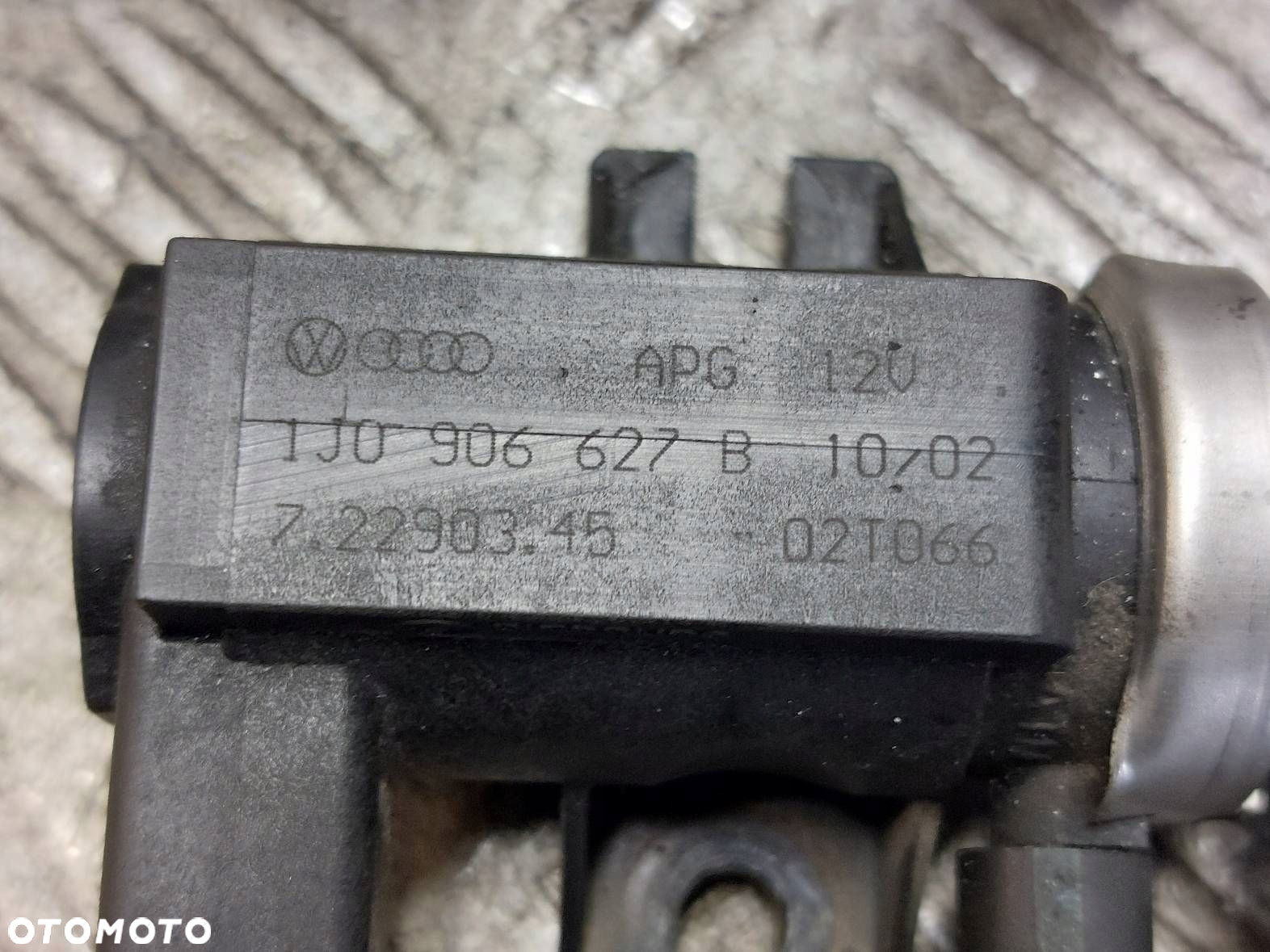 ZAWÓR PODCIŚNIENIA KOMPLET AUDI A4 B6 2.5 TDI 1J0906627B 8E0906628 - 2