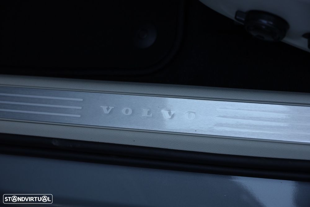 Volvo V60 2.0 T6 AWD TE Plus Bright - 41