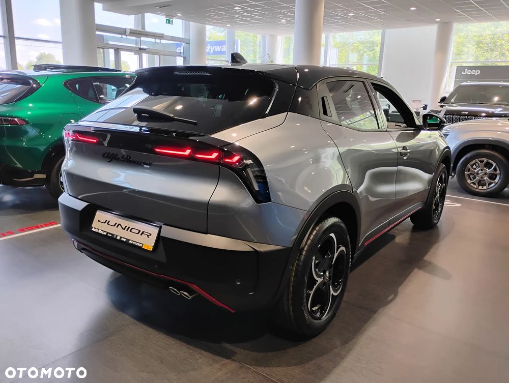 Alfa Romeo Junior 1.2 mHEV Ibrida Speciale eDCT - 9