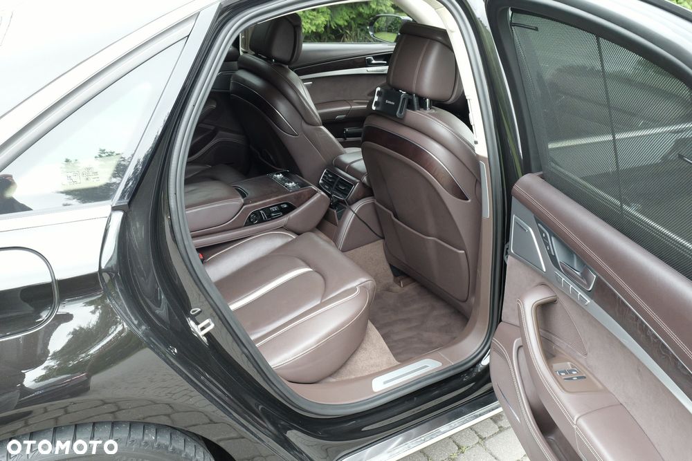 Audi A8 4.2 TDI Quattro - 12