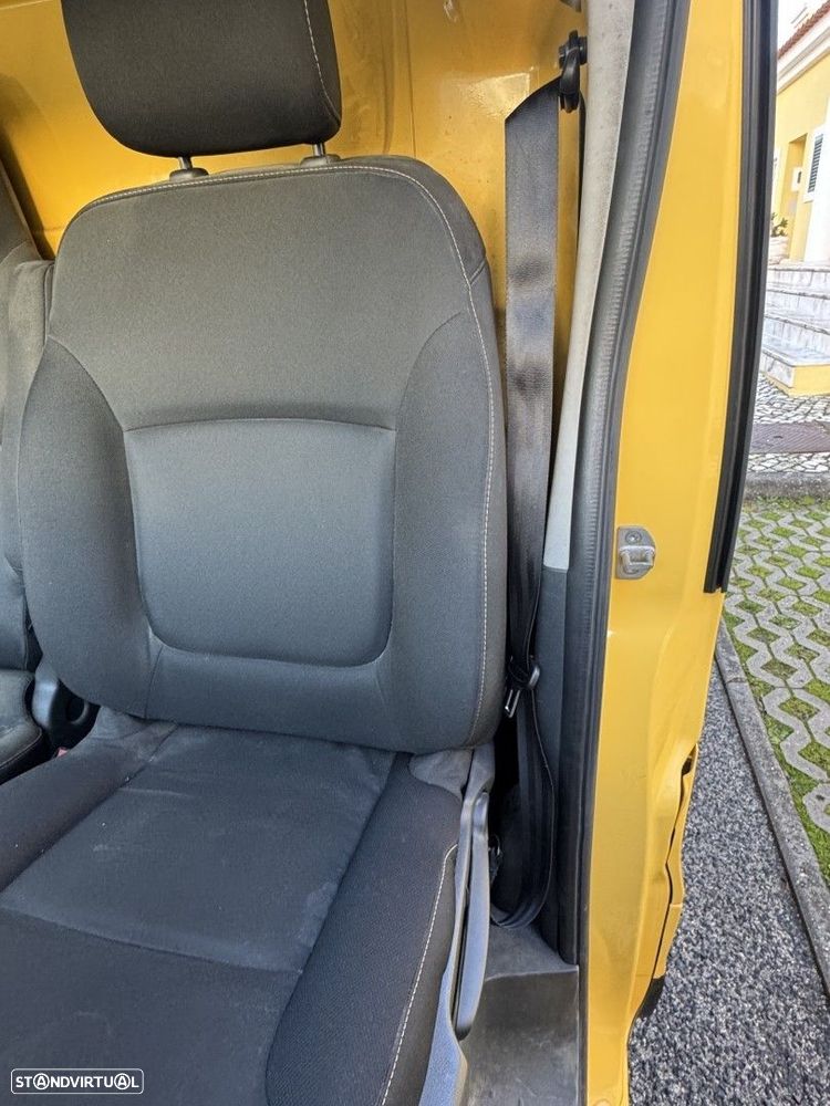 Renault Trafic 1.6 dCi L2H2 1.2T SS - 11