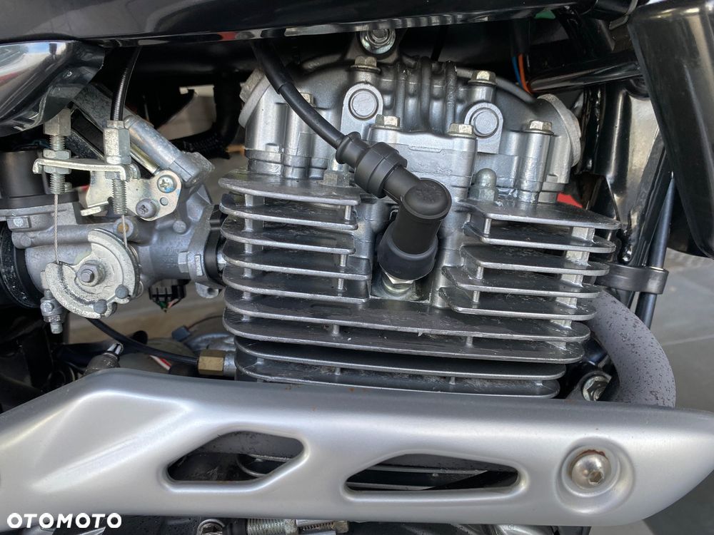 Suzuki DR - 20