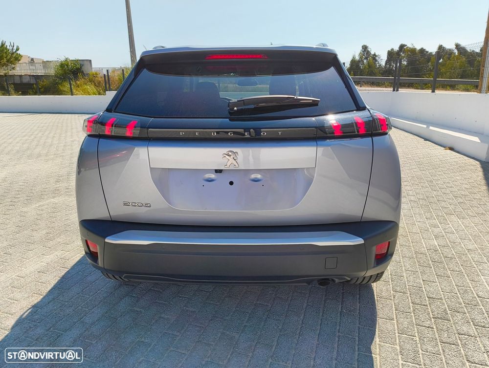 Peugeot 2008 1.2 PureTech Allure - 6