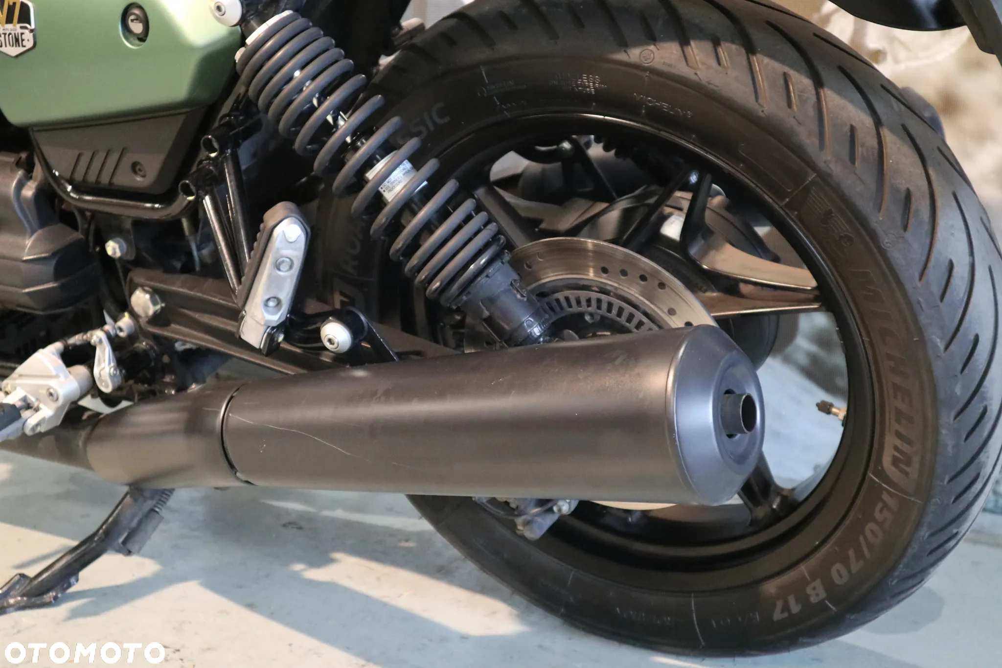 Moto Guzzi V7 - 7