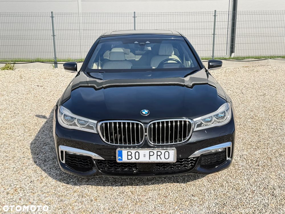 BMW Seria 7 750Li xDrive - 18