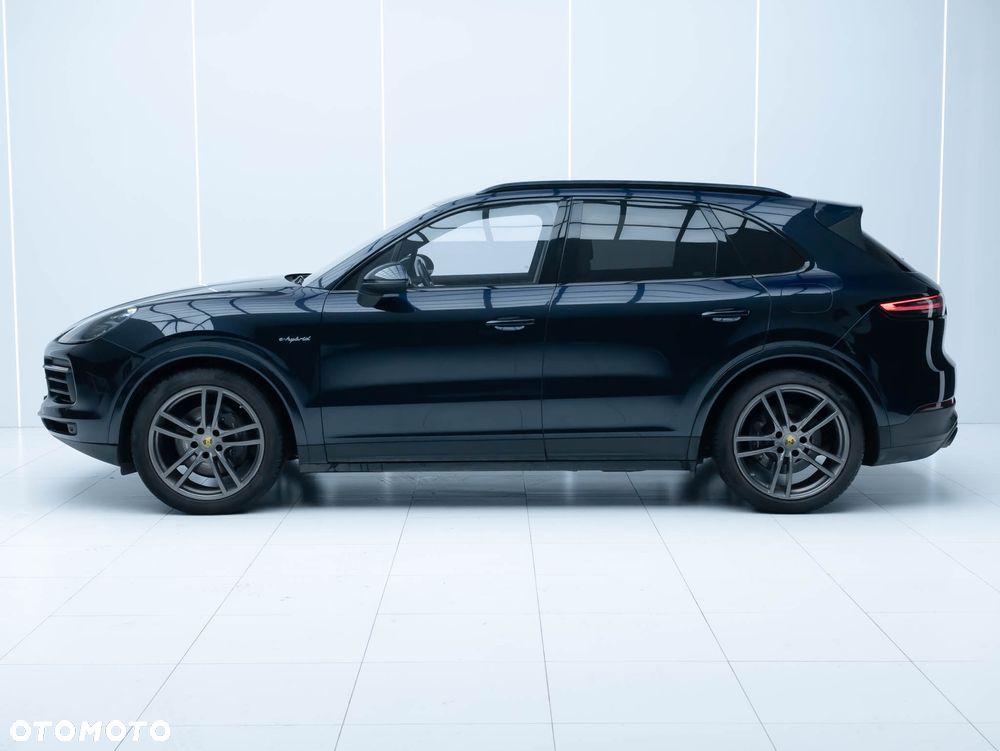 Porsche Cayenne - 5