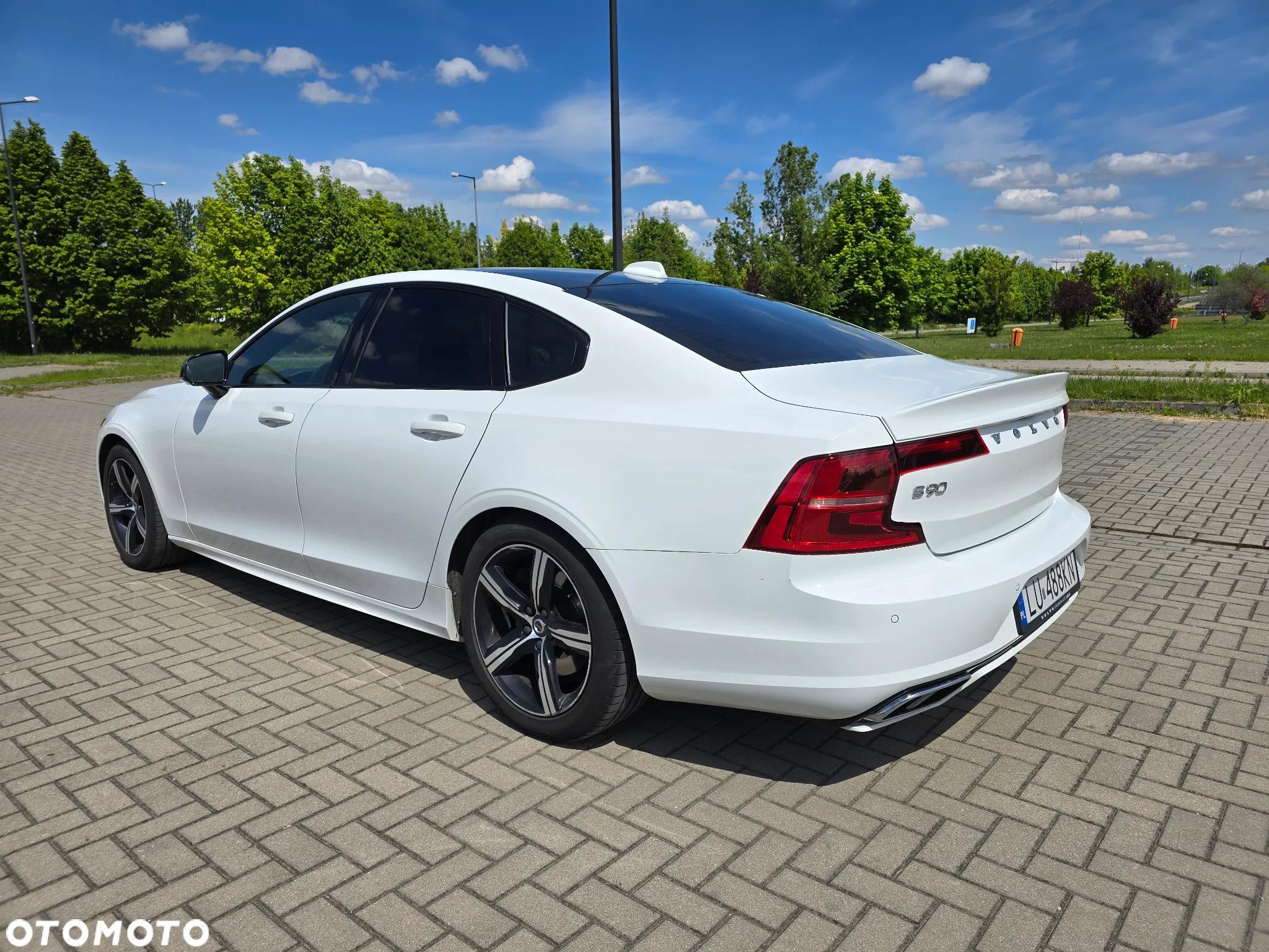 Volvo S90 D5 AWD R-Design - 3