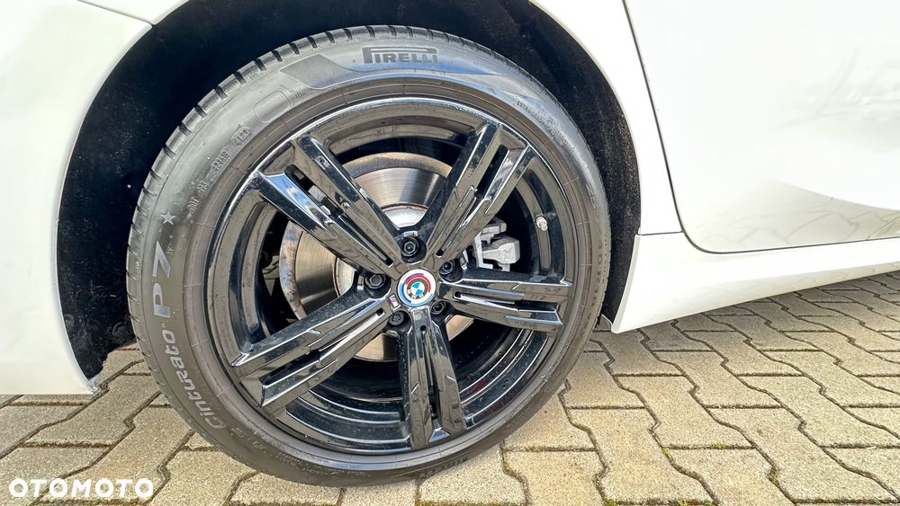 BMW Seria 3 330e M Sport - 3