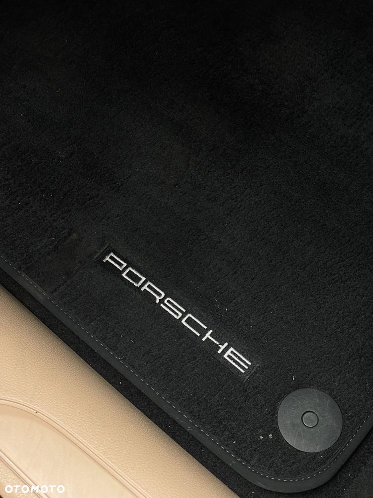 Porsche Macan Standard - 13