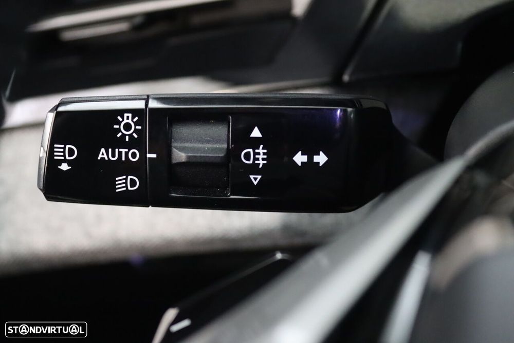 Peugeot 5008 Hybrid 145 e-DSC6 Allure - 18