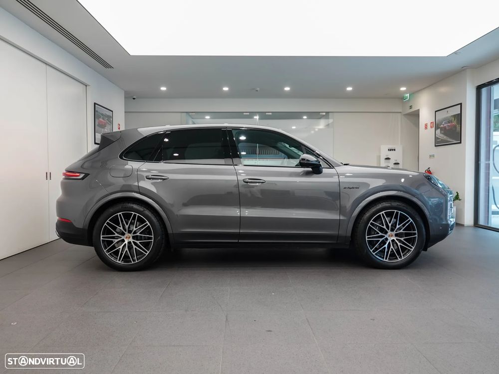 Porsche Cayenne - 7