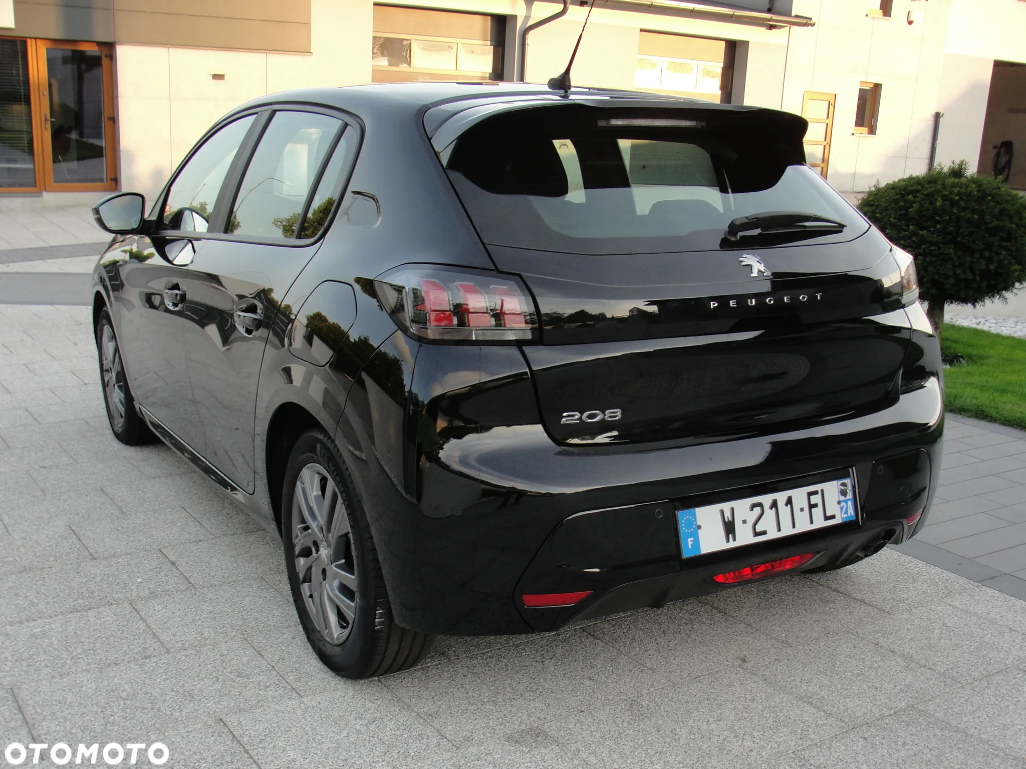 Peugeot 208 BlueHDi 100 Active Pack - 2
