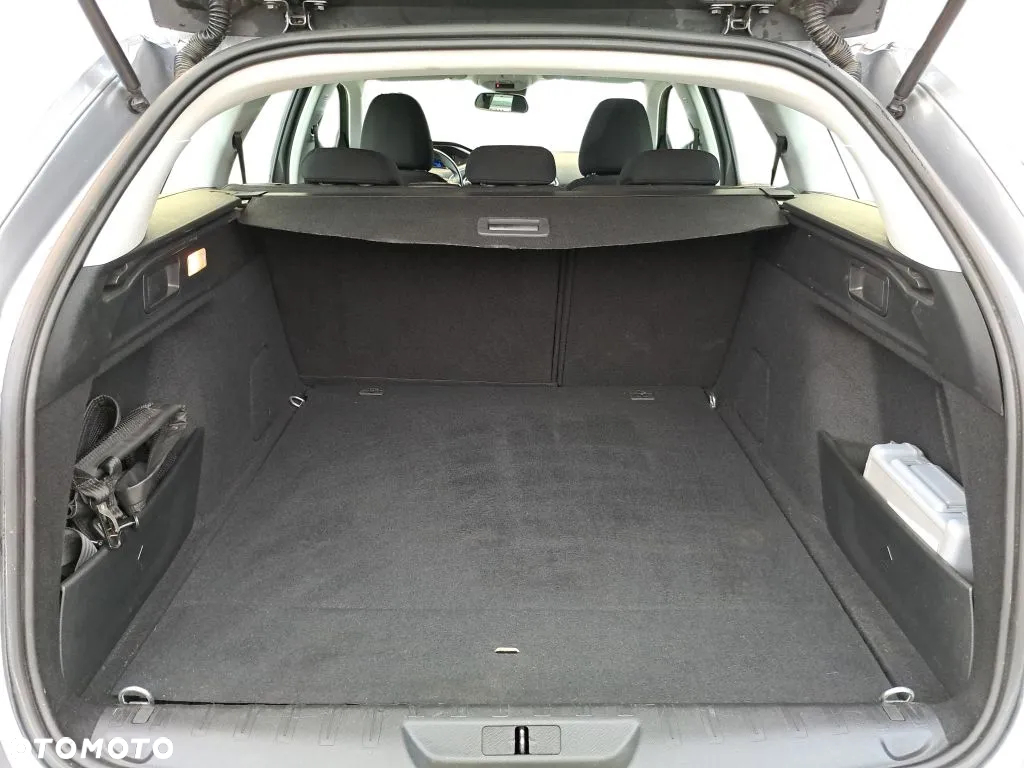 Peugeot 308 SW 1.5 BlueHDi Active S&S - 19
