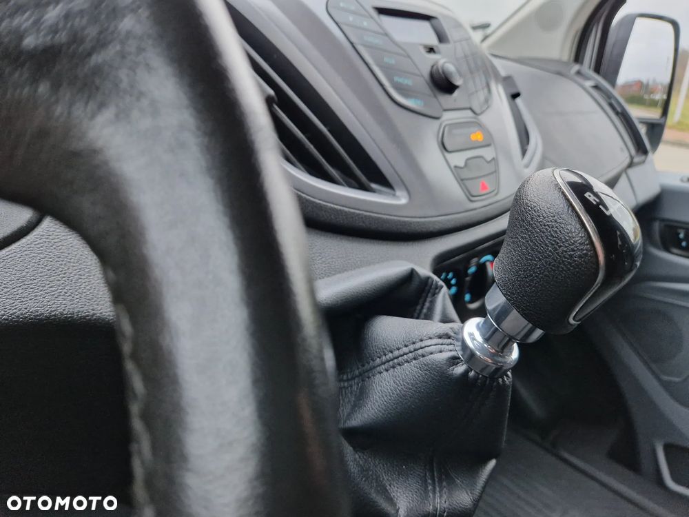Ford Transit - 17