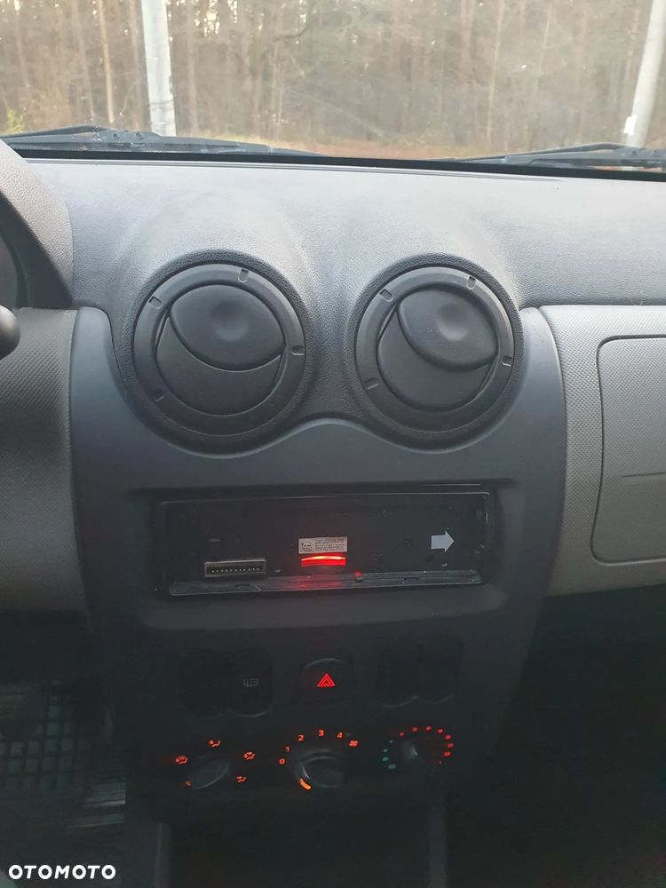 Dacia Sandero 1.4 MPI Ambiance - 14