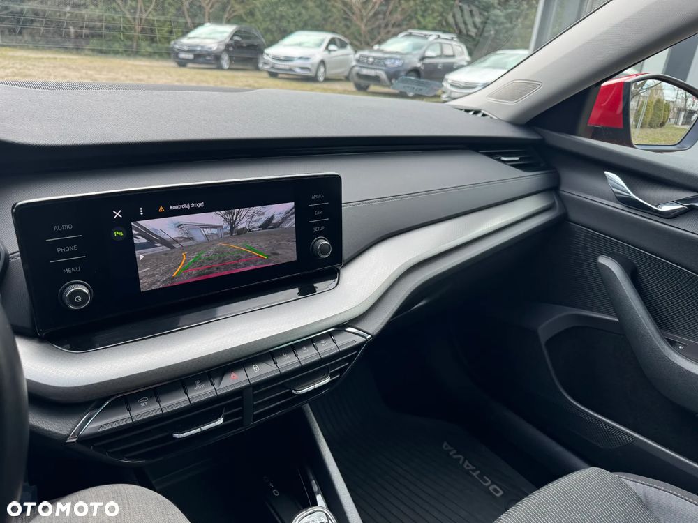 Skoda Octavia 1.5 TSI ACT Ambition - 8