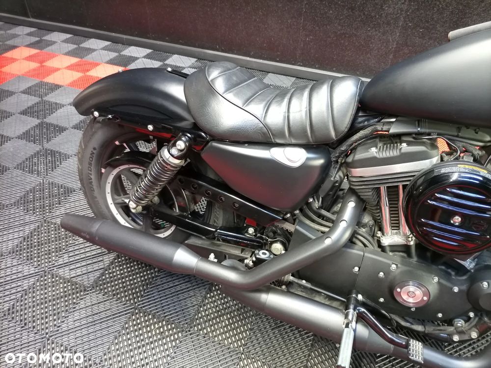 Harley-Davidson Sportster Iron 883 - 13