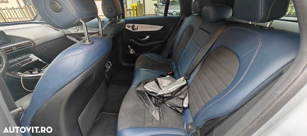 Mercedes-Benz EQC 400 4MATIC - 25