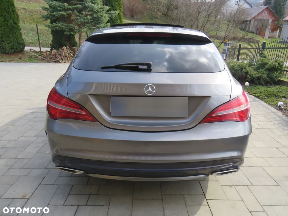 Mercedes-Benz CLA 180 7G-DCT - 16