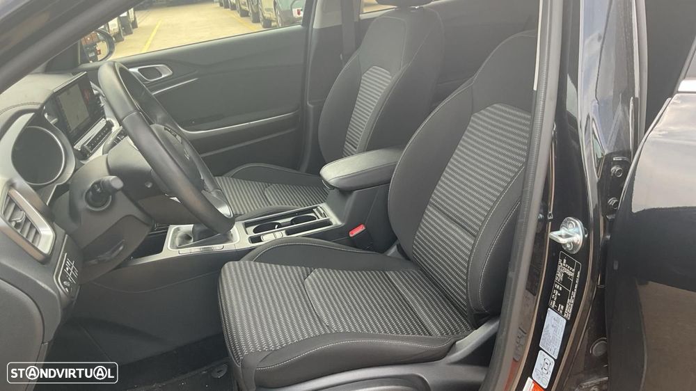 Kia XCeed 1.0 T-GDI Dynamic - 14